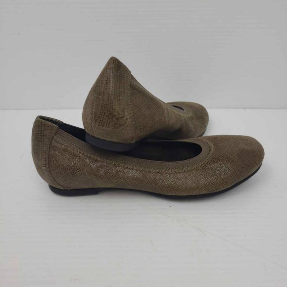 Munro American Womens Ashlie Ballet Flats Shoes Beige Leather Stretch 6.5 M New - Picture 4 of 15